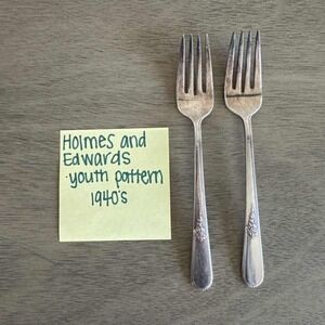 2 Holmes & Edwards Inlaid Youth 1940 Silverplate Dinner Forks Flatware‎
